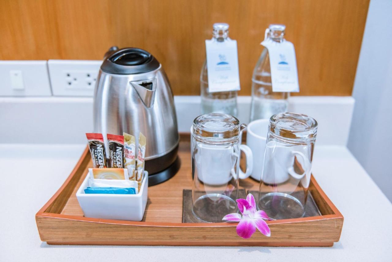 Pearltree Express Hotel Kalkuta Zewnętrze zdjęcie