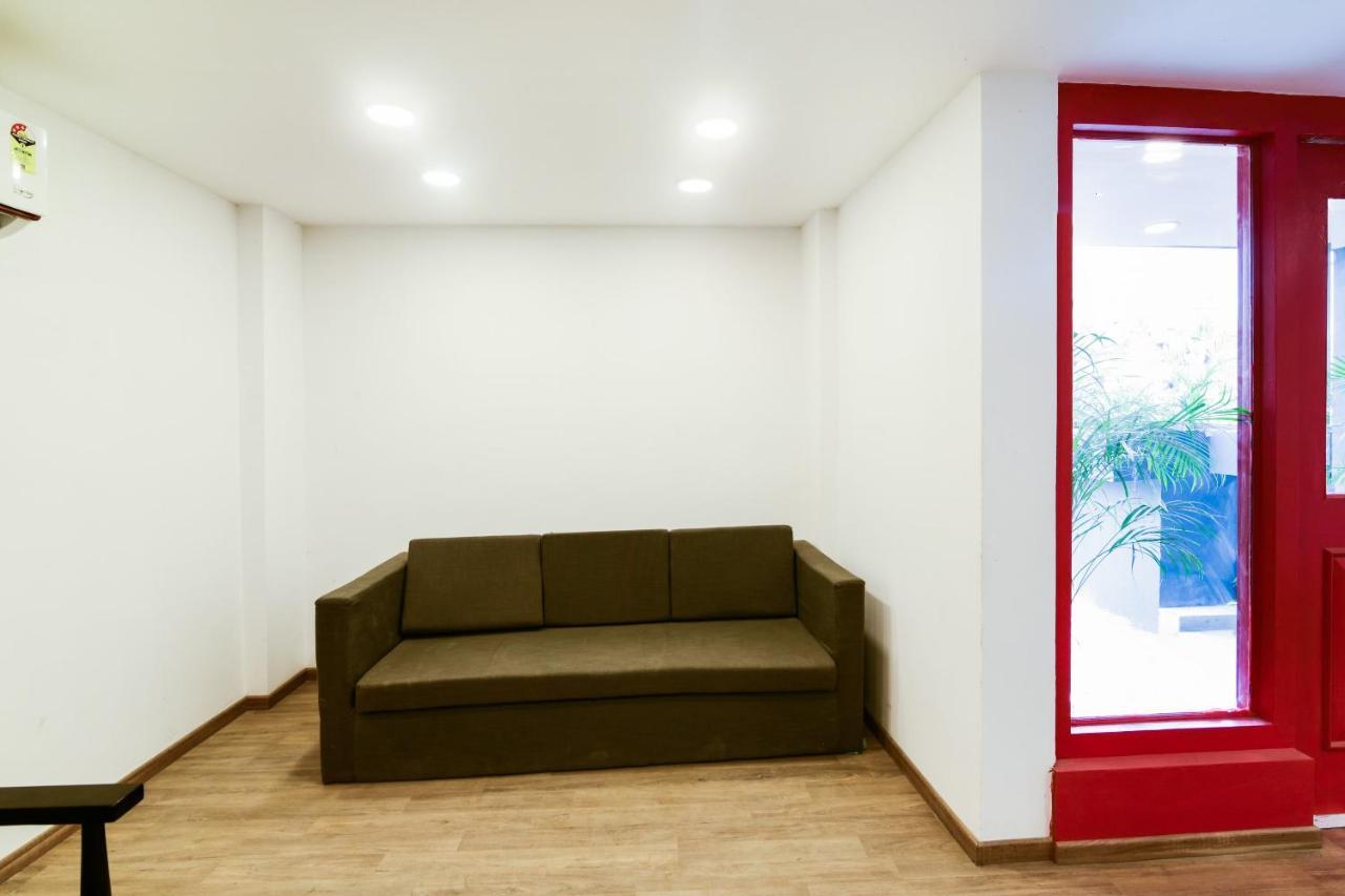 Pearltree Express Hotel Kalkuta Zewnętrze zdjęcie